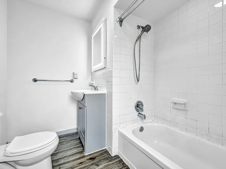 W 102nd St — Photo 13
