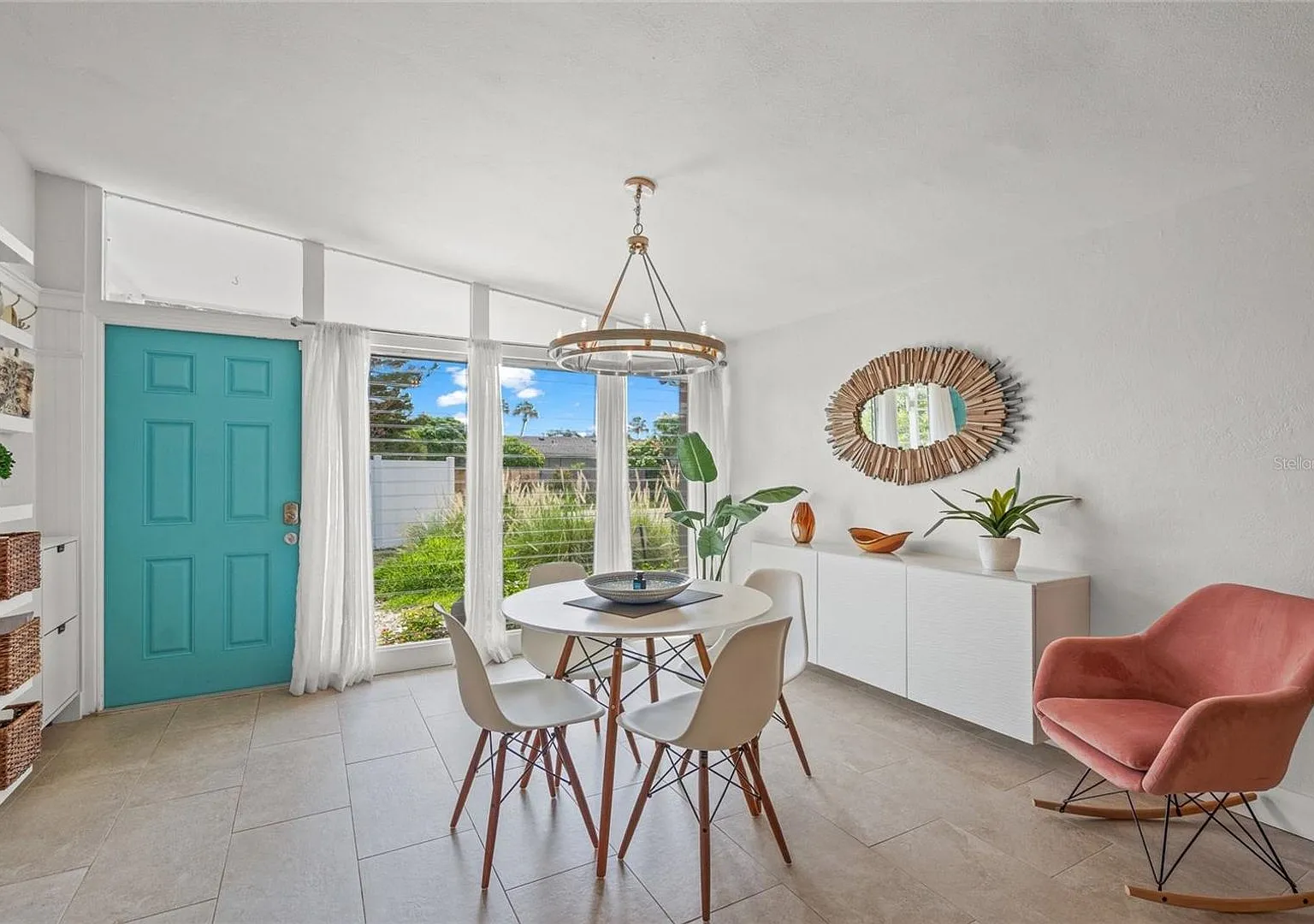 2/2 luxury pool home in Sarasota, unfurnished annual rental — Photo 3