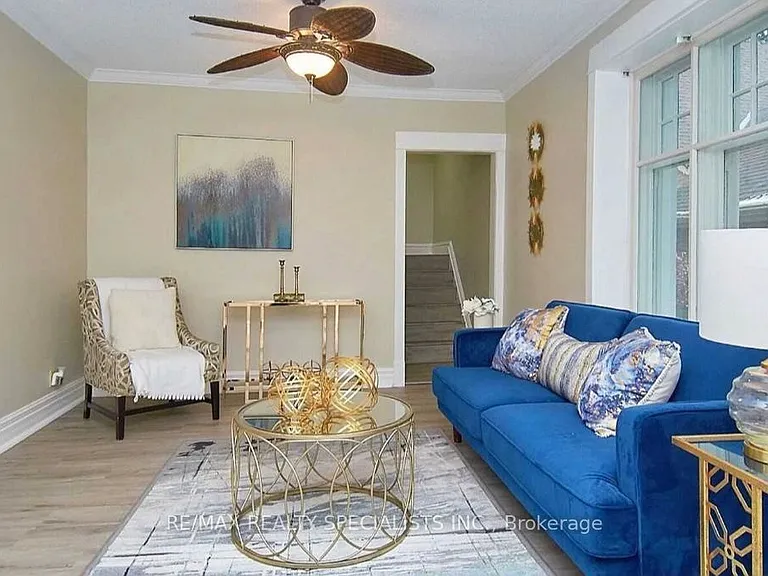 1395 Lorne Park Rd — Photo 16