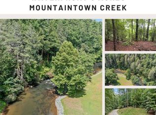 940 Fir Ln, Ellijay, GA