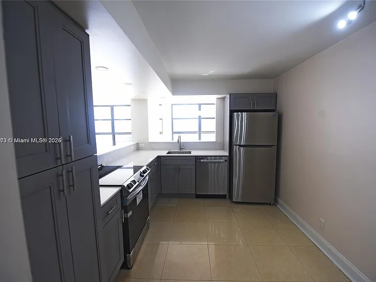200 Leslie Dr #1124 — Photo 8