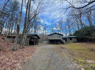 658 Babb Rd, Rosman, NC 28772