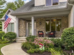 560 Pinegrove Pl, Columbus, OH