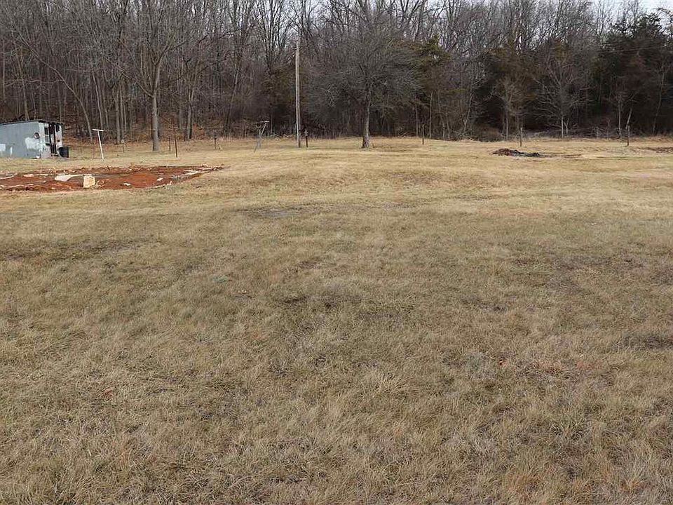 2nd image of 139 Bunker Hill Rd