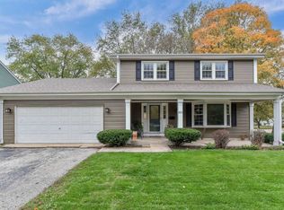 501 S 14th St, St Charles, IL 60174