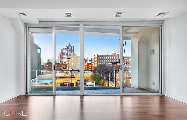 Rented by CORE | media 24