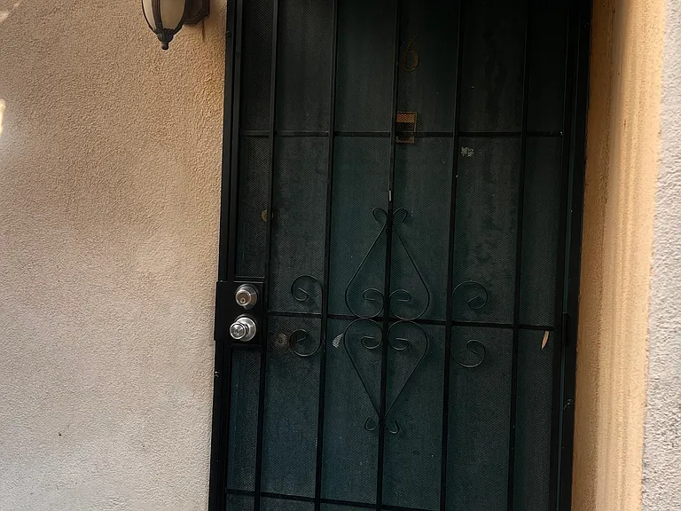 3562 Mentone Ave — Photo 2