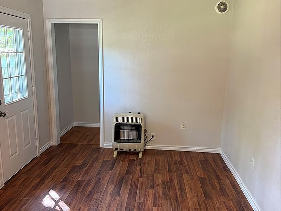 4th image of 906 S McKinley Ave