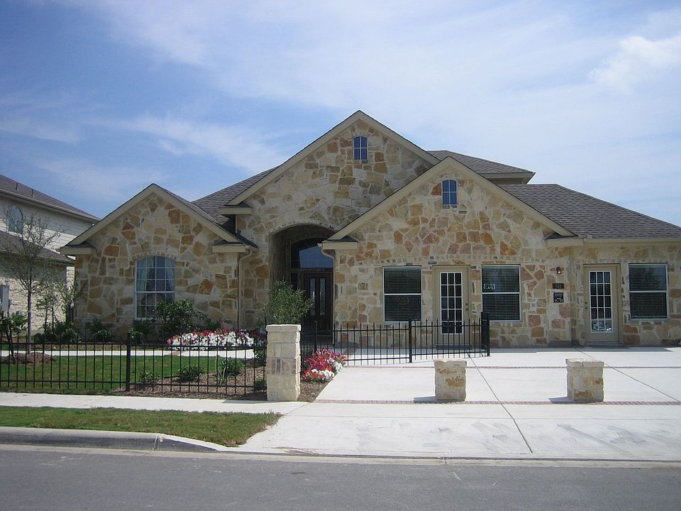 826 Armour Drive