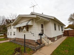 291 Highland Dr NW, Cedar Rapids, IA