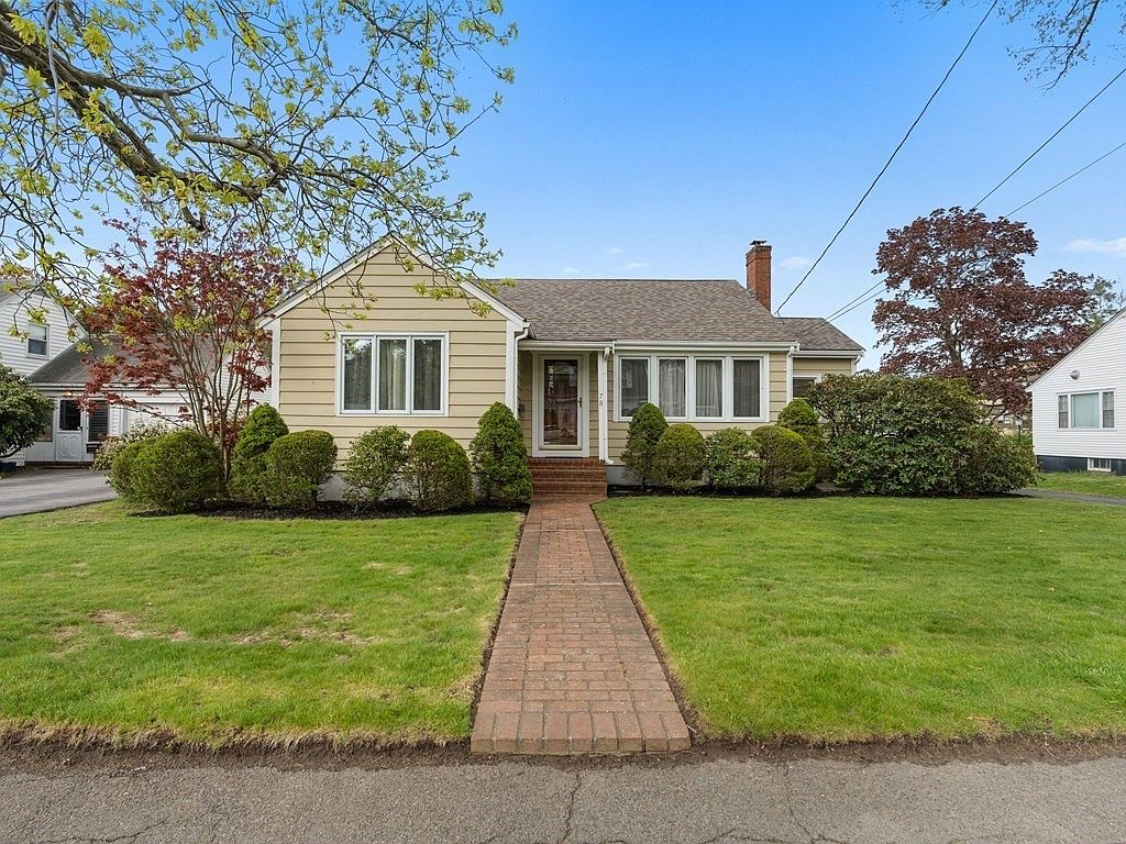 78 Oak St, Brockton, MA 02301 Zillow