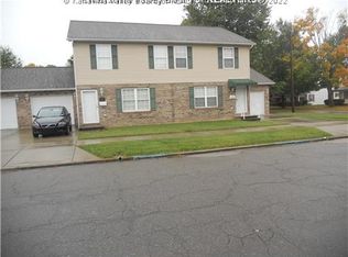 412 4th St, Saint Albans, WV 25177