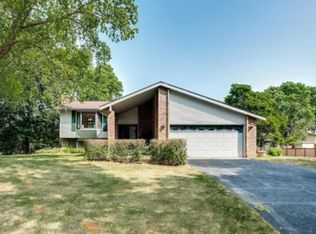 2257 Clark Ct, Eagan, MN 55122