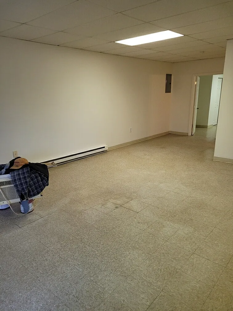 130 Kurtz Ave — Photo 3