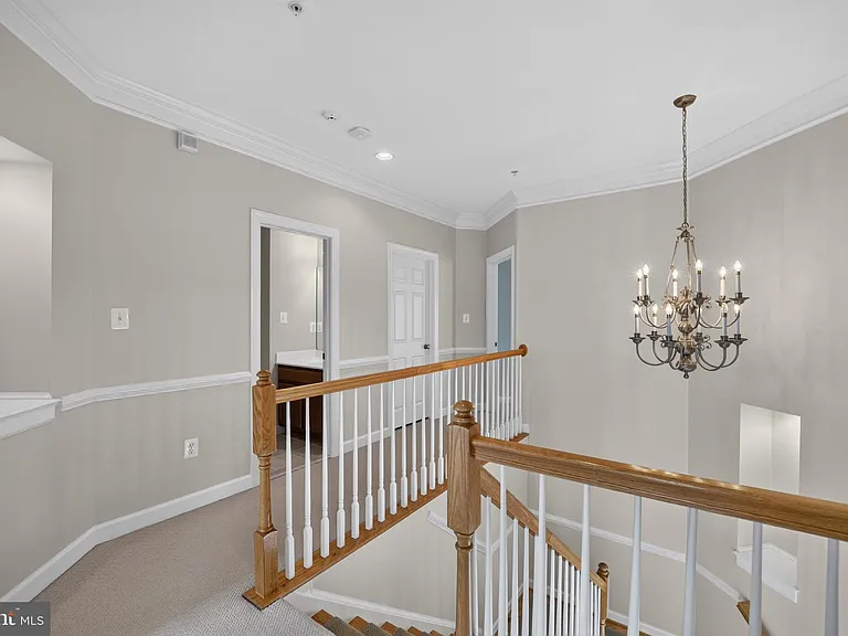 30 Sharpstead Ln — Photo 32