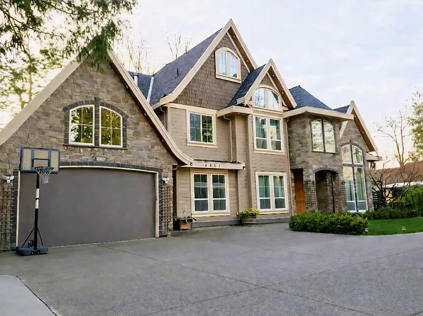 6067 188th St, Surrey, BC V3S 7V9