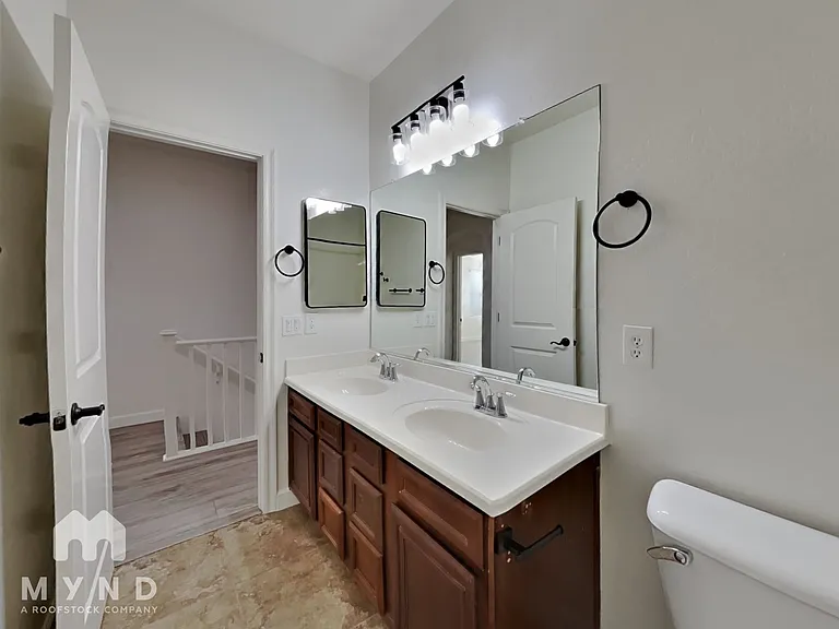 14535 W Port Royale Ln — Photo 19