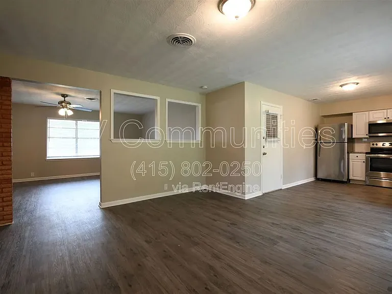 1607 Anthony St — Photo 18