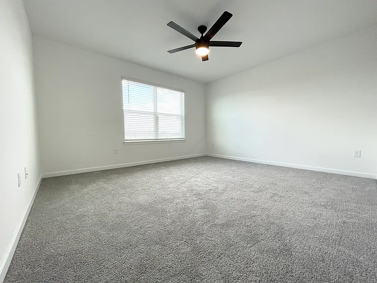 734 Spring Palms Loop — Photo 7