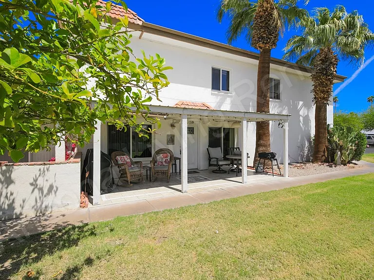 1719 Los Lagos Dr #B — Photo 9