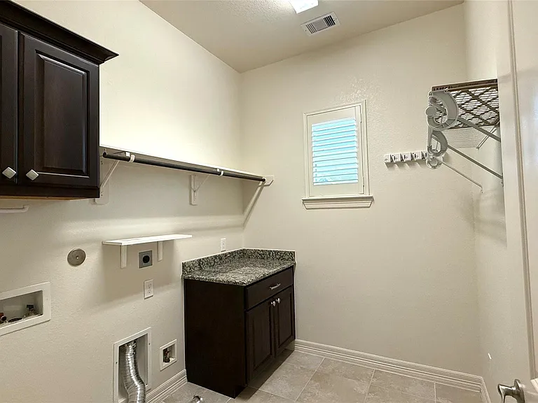 4802 Fairford — Photo 25