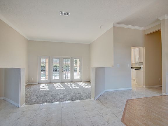 5th image of 201 Leslie Ln