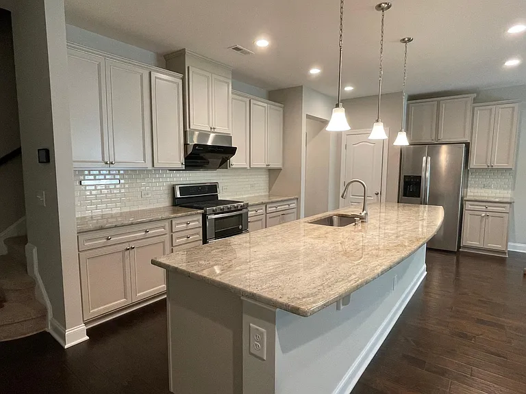 1530 Catch Fly Ln — Photo 2
