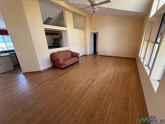 2nd image of 6649 Russell Rd