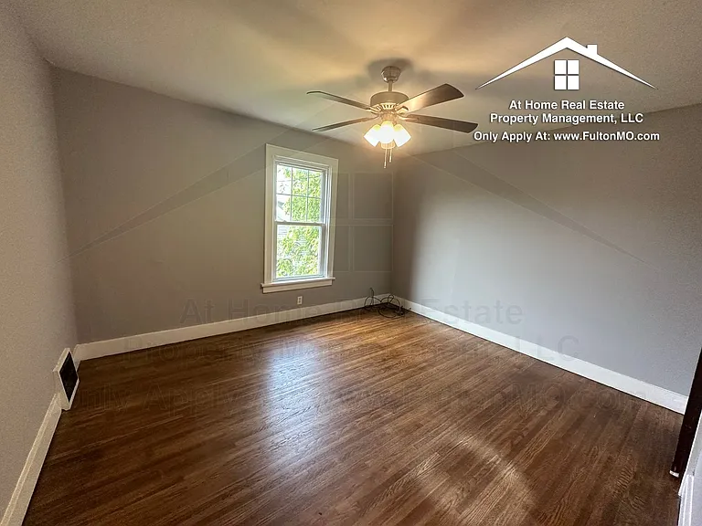 835 Nichols St — Photo 20
