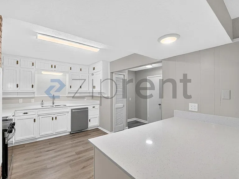 7216 Hightower St — Photo 8