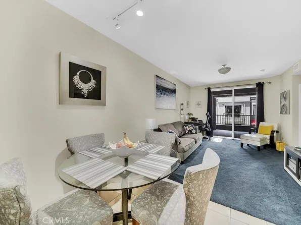 1801 E Katella Ave APT 2134, Anaheim, CA 92805