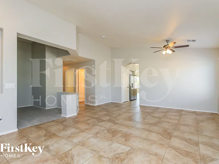 2647 W Canyon Way — Photo 5