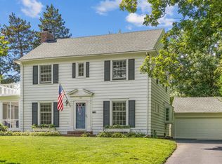 208 Oakwood Rd, Hopkins, MN 55343