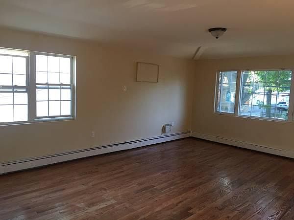2nd image of 12407 149th Ave #2