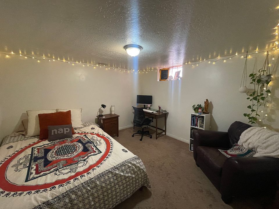 2nd image of 1509 E Redondo Ave