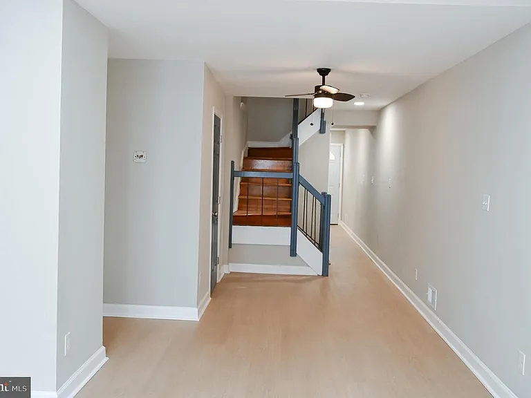 2214 E Fayette St — Photo 32
