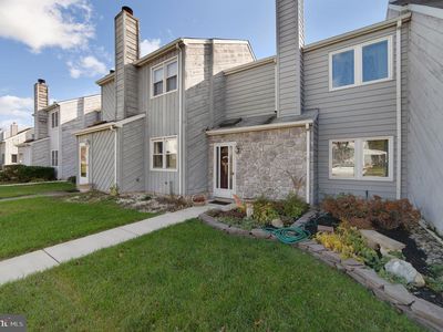 219 E Green Valley Cir, Newark, DE, 19711