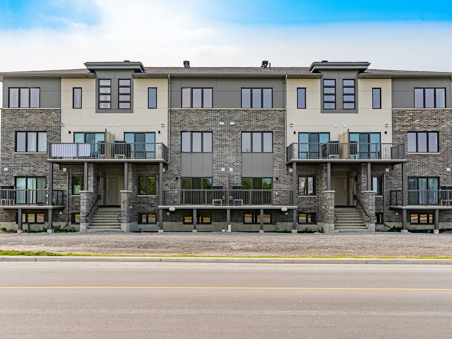 Longfields Square 2 - Urban Terraces — Photo 2