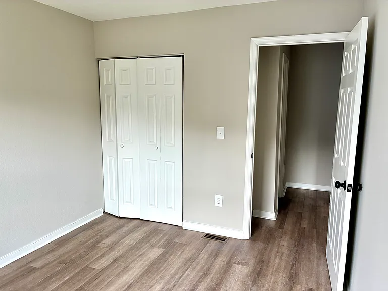 3530 E Richmond Rd #15 — Photo 12