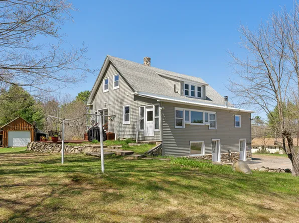 149 E Main Street, Paris, ME 04281