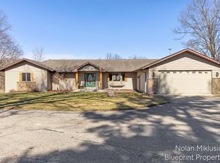 15342 W Almy Rd, Howard City, MI 49329