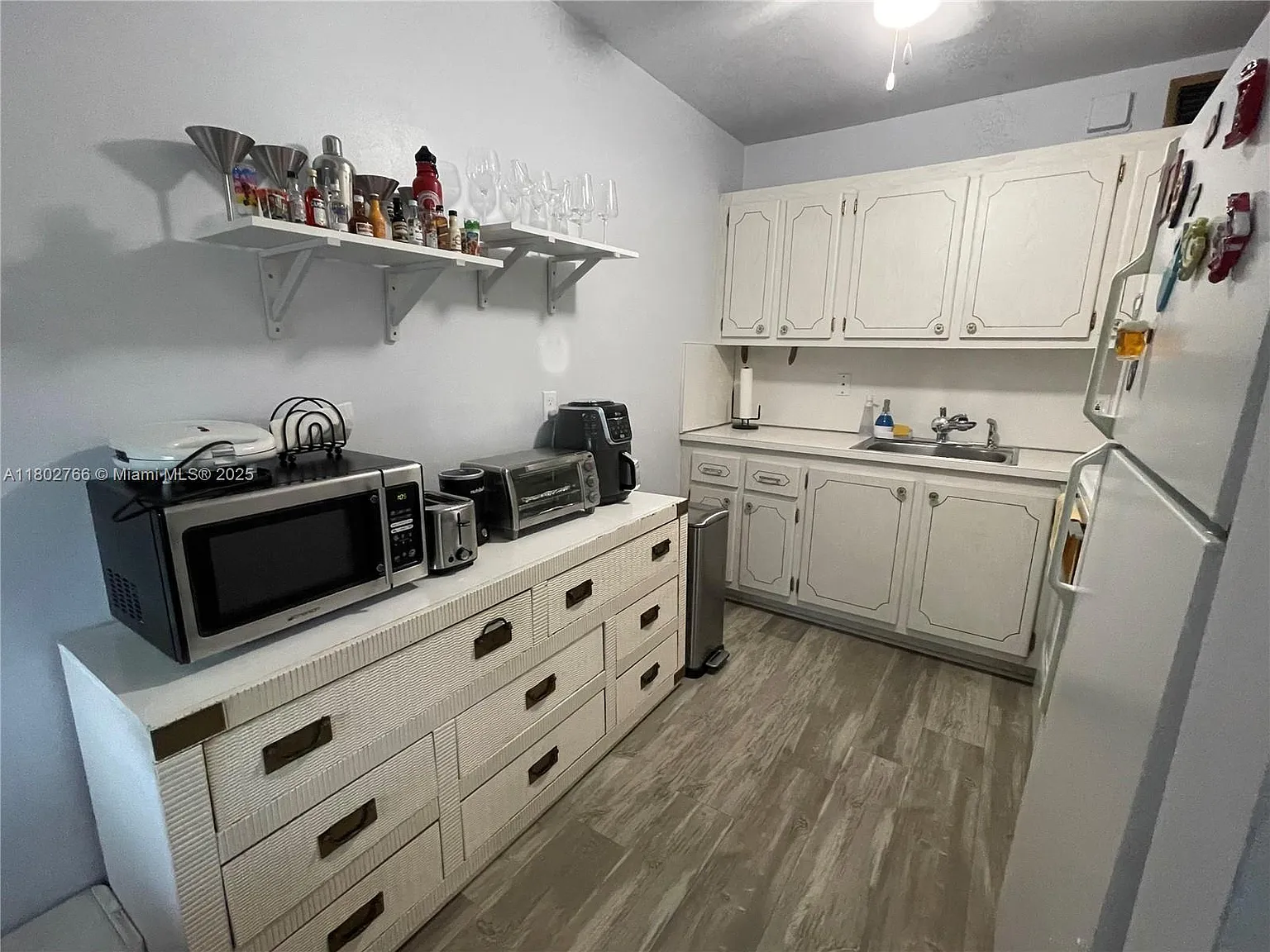 Markham M Condo — Photo 2