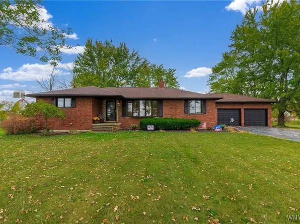 3165 Lockport Rd, Sanborn, NY 14132