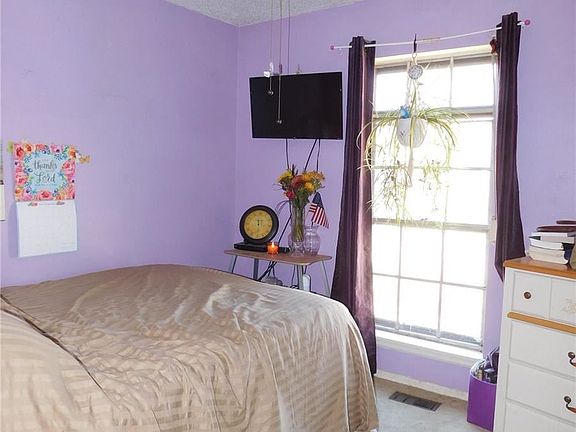 4th image of 2841 Ferber Dr