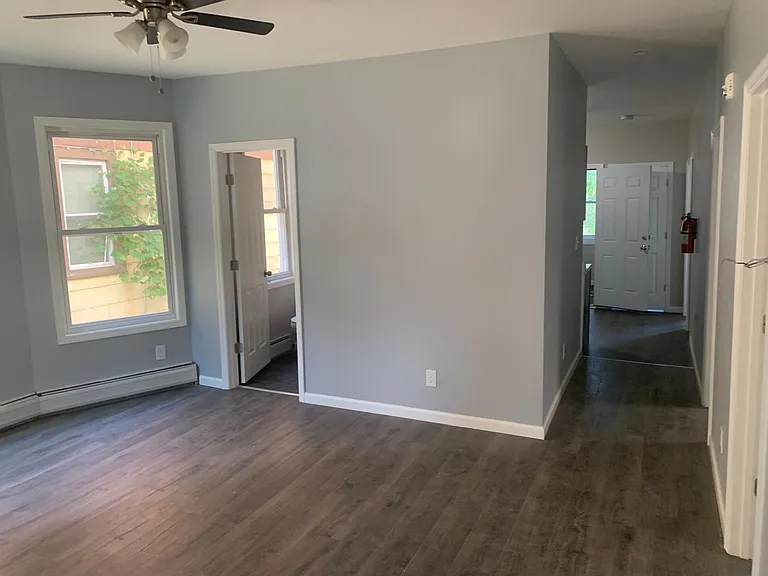 333 Mansion St — Photo 3