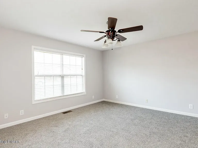 313 Stamper Ave — Photo 4
