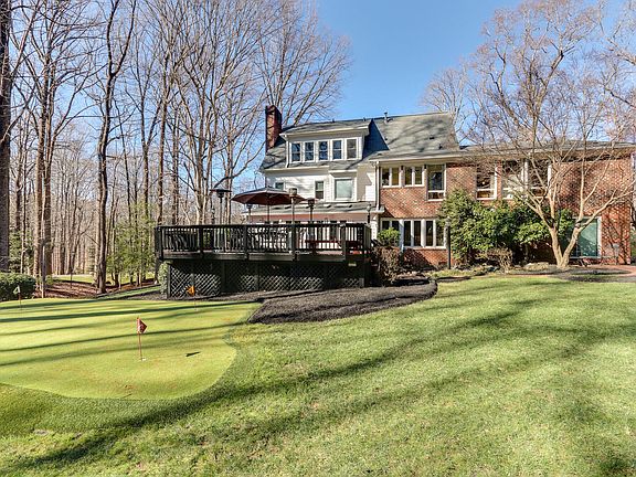 4th image of 1117 Bentham Dr