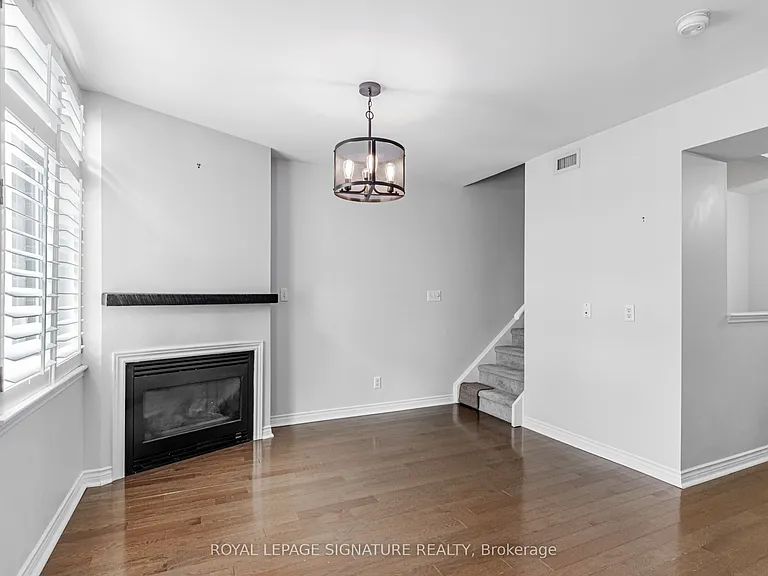 100 Redpath Ave #23 — Photo 2