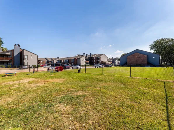 The Beverly at Clear Lake