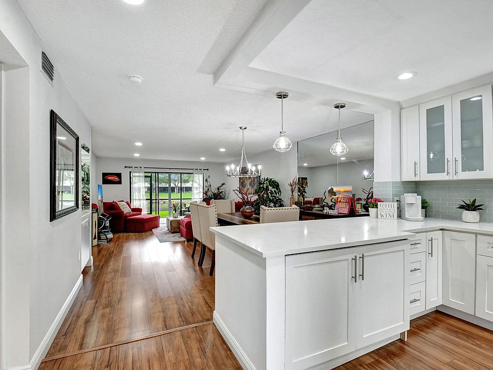 1st image of 24 Stratford Drive #C
